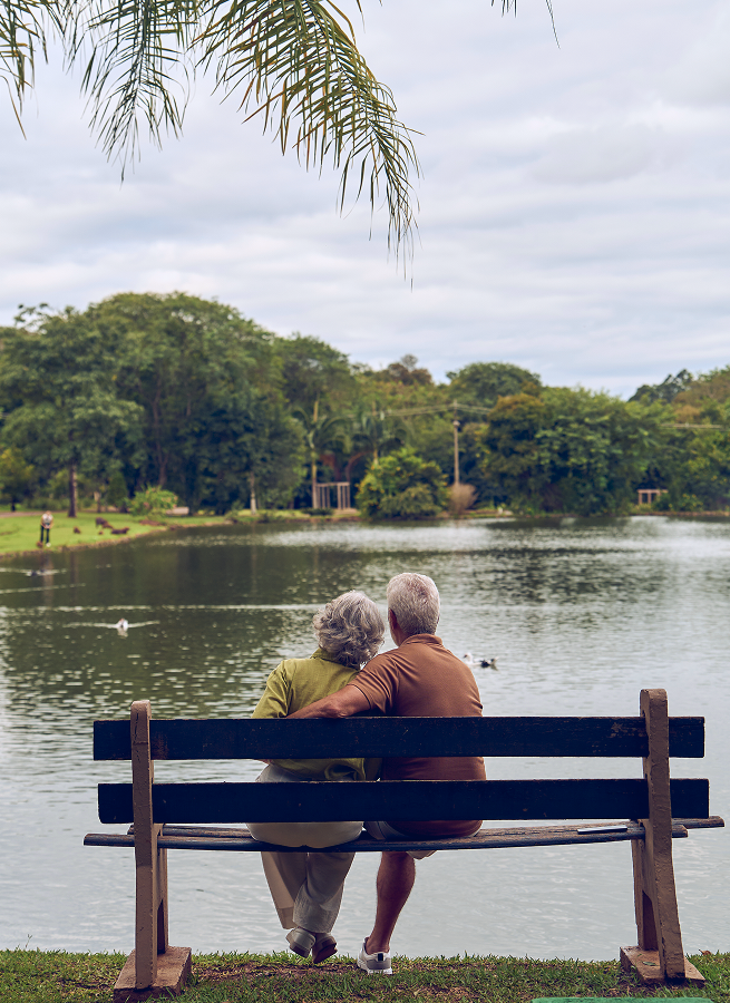 Casal relaxando em Jurema Águas Quentes