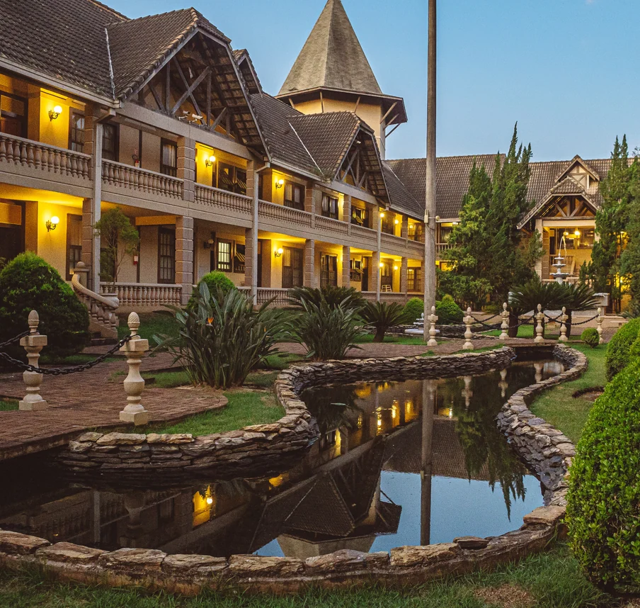 Hotel do Lagos de Jurema ao entardecer