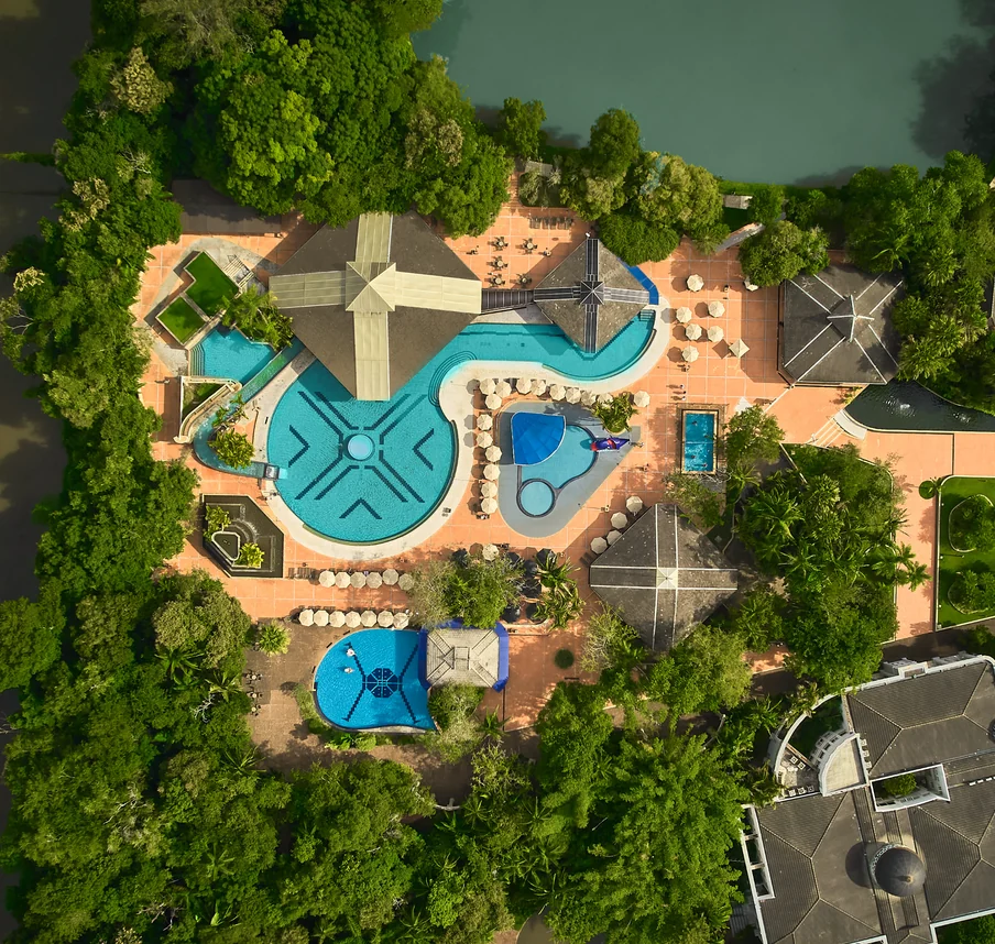 Vista aérea das piscinas